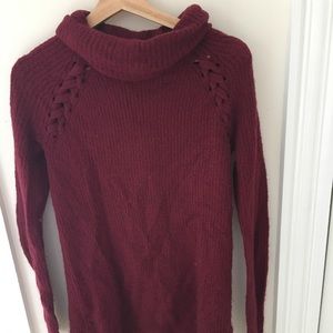 Dark red/maroon turtle neck sweater